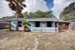 713 N Kossuth St, Rockport, TX 78382 - Photo 2