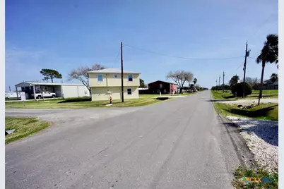 513 N 16th Street, Port O'Connor, TX 77982 - Photo 12
