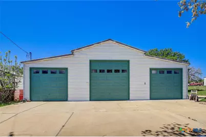 1025 County Road 454, Other, TX 78948 - Photo 18