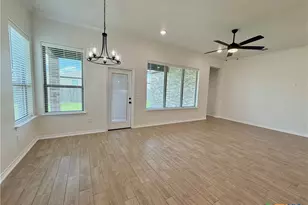 505 Magnolia Dr, Troy, TX 76579 - Photo 6