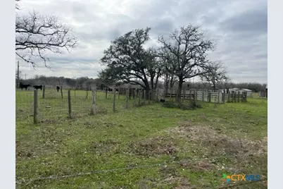 2292 Garrett Road Street, Yoakum, TX 77995 - Photo 8