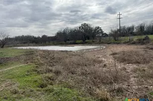 2292 Garrett Road St, Yoakum, TX 77995 - Photo 4