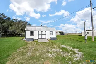 2749 W Bayshore Dr, Palacios, TX 77465 - Photo 48