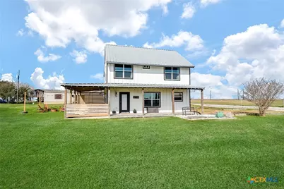 2749 W Bayshore Drive, Palacios, TX 77465 - Photo 2