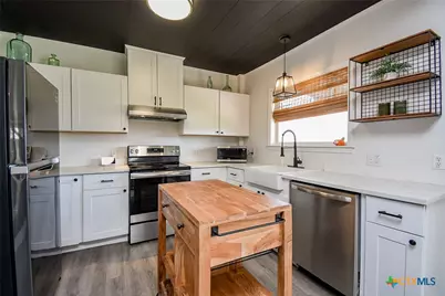 2749 W Bayshore Drive, Palacios, TX 77465 - Photo 18