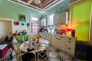 1002 Hopkins St, Yoakum, TX 77995 - Photo 6