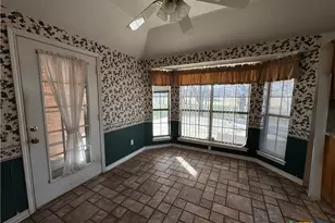 106 Chandler Ave, Gatesville, TX 76528 - Photo 18