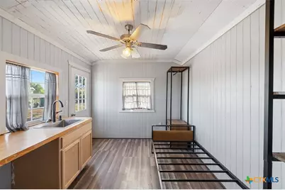 3270 Fm 671, Luling, TX 78648 - Photo 12