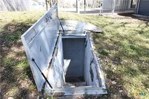 805 W 7th Ave, Belton, TX 76513 - Photo 14