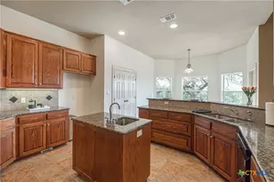 451 Winding View, New Braunfels, TX 78132 - Photo 6