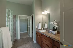 451 Winding View, New Braunfels, TX 78132 - Photo 14
