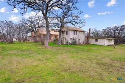 222 Myrtle Avenue, Luling, TX 78648 - Photo 26