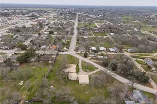 222 Myrtle Ave, Luling, TX 78648 - Photo 46