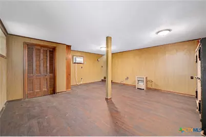 222 Myrtle Avenue, Luling, TX 78648 - Photo 28