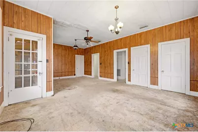 222 Myrtle Avenue, Luling, TX 78648 - Photo 22