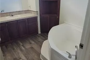 703 W Oakland Ave, Seadrift, TX 77983 - Photo 22