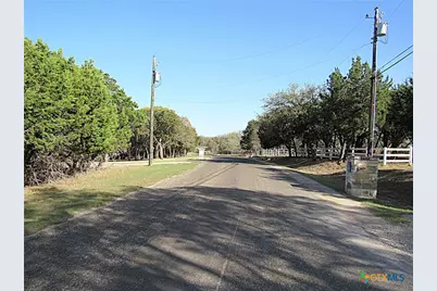 10784 Highview Drive, Belton, TX 76513 - Photo 6