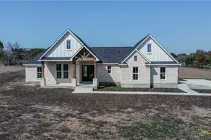 110 Lake Village Rd, Seguin, TX 78155 - Photo 2