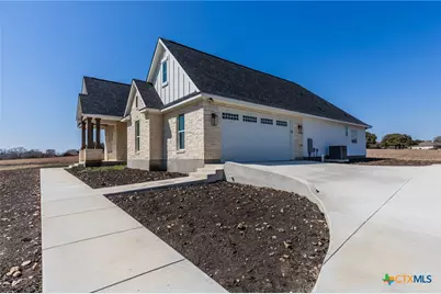 110 Lake Village Road, Seguin, TX 78155 - Photo 4