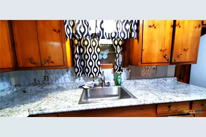 112 College Avenue, Oglesby, TX 76561 - Photo 18