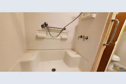 112 College Avenue, Oglesby, TX 76561 - Photo 30