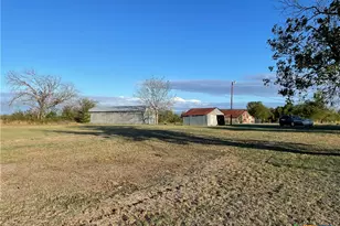 346 Cr 352, Rosebud, TX 76661 - Photo 4