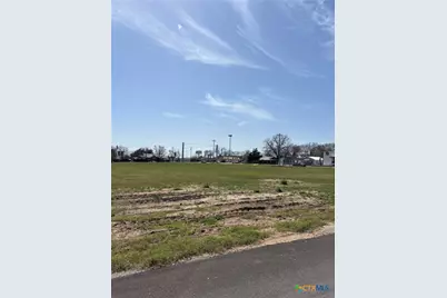 1900 N Austin Street, Seguin, TX 78155 - Photo 2
