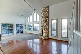 837 Military Dr, Canyon Lake, TX 78133 - Photo 10