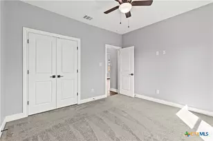 209 Troell St, Seguin, TX 78155 - Photo 22