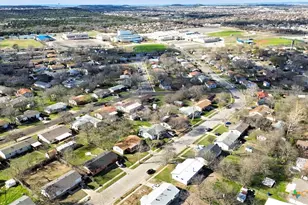 703 S 13th St, Copperas Cove, TX 76522 - Photo 32