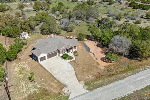 110 Liberty Bell Ln, Fischer, TX 78623 - Photo 8