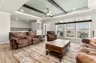 154 Sunrise Dr, Kyle, TX 78640 - Photo 8