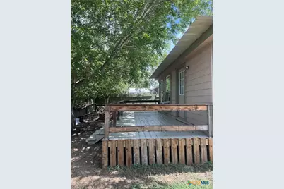 104 S 2nd Street, Stockdale, TX 78160 - Photo 2