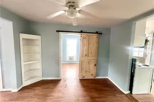 104 S 2nd St, Stockdale, TX 78160 - Photo 8