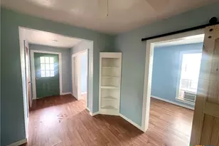 104 S 2nd St, Stockdale, TX 78160 - Photo 10