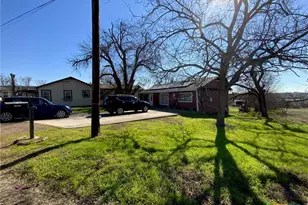 2071 Eastman Ave, New Braunfels, TX 78130 - Photo 1