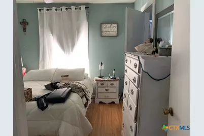 2071 Eastman Avenue, New Braunfels, TX 78130 - Photo 12