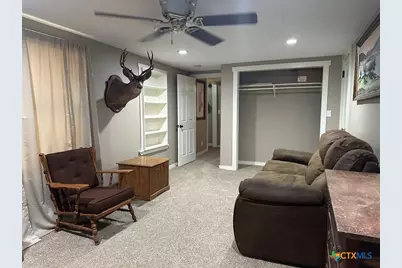 502 N Cherry Street, Seguin, TX 78155 - Photo 8