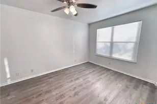 238 Alves Ln, New Braunfels, TX 78130 - Photo 14