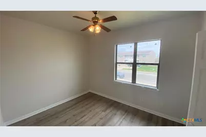 521 Dukeway #4, Universal City, TX 78148 - Photo 6