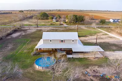 917 County Road 664, Devine, TX 78016 - Photo 40
