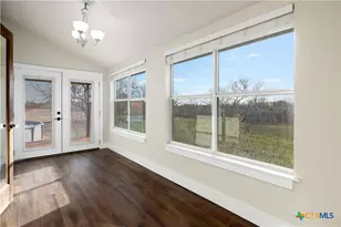 917 Co Rd 664, Devine, TX 78016 - Photo 18