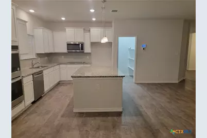 6215 Lavaca Drive, Belton, TX 76513 - Photo 8