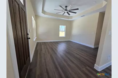 410 W Trinity Street, Luling, TX 78648 - Photo 2