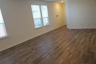 559 Dakota Crk, New Braunfels, TX 78130 - Photo 4