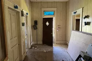 320 N 5th St, Lott, TX 76656 - Photo 16