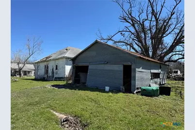 320 N 5th Street, Lott, TX 76656 - Photo 10