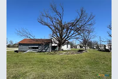 320 N 5th Street, Lott, TX 76656 - Photo 20