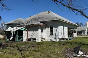 320 N 5th St, Lott, TX 76656 - Photo 12