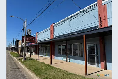 208 E Gassaway, Lott, TX 76656 - Photo 2